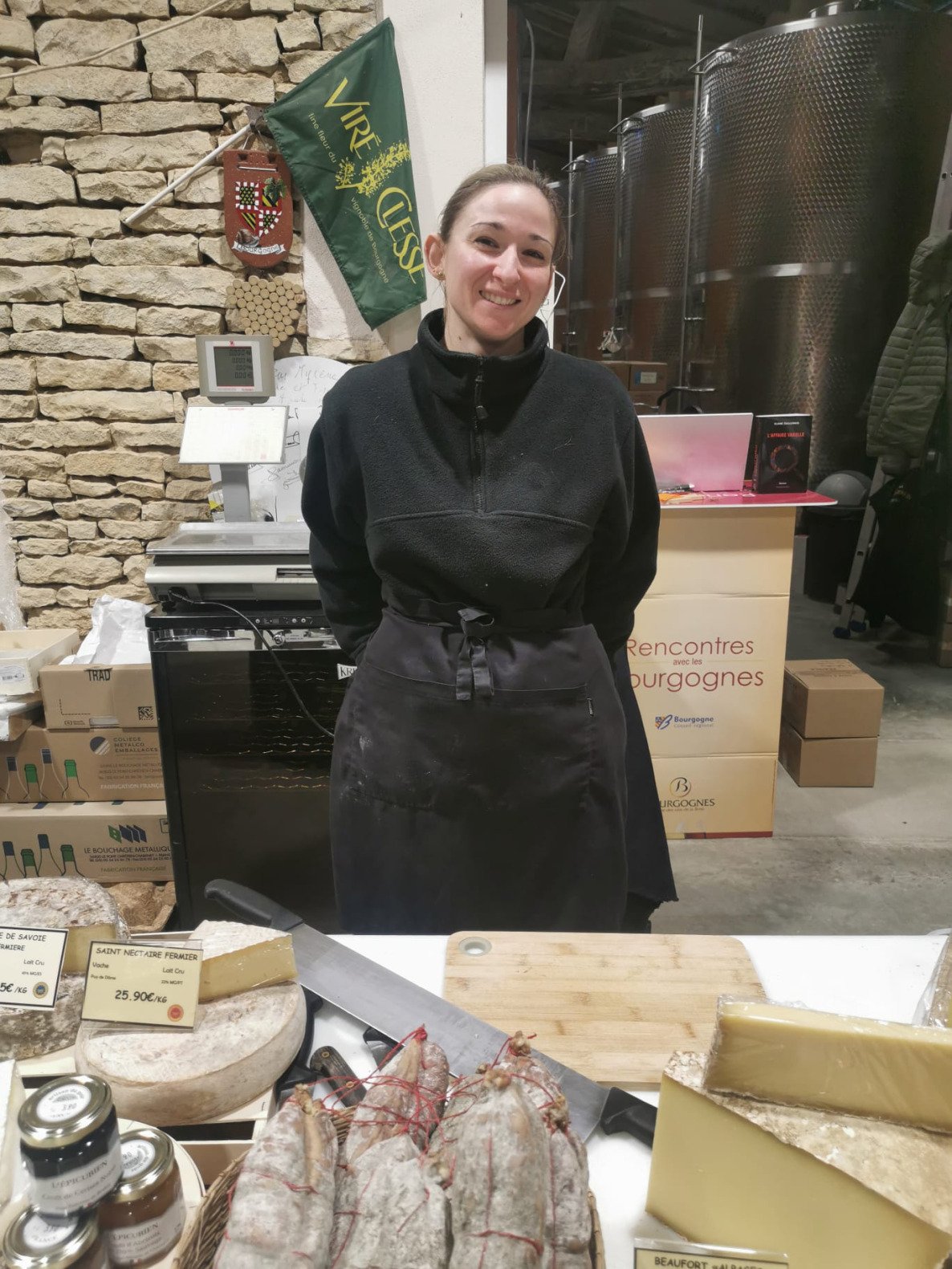 Hilde Godard Perrin et son fromage délicieux, miam miam. Idem pour le saucisson !